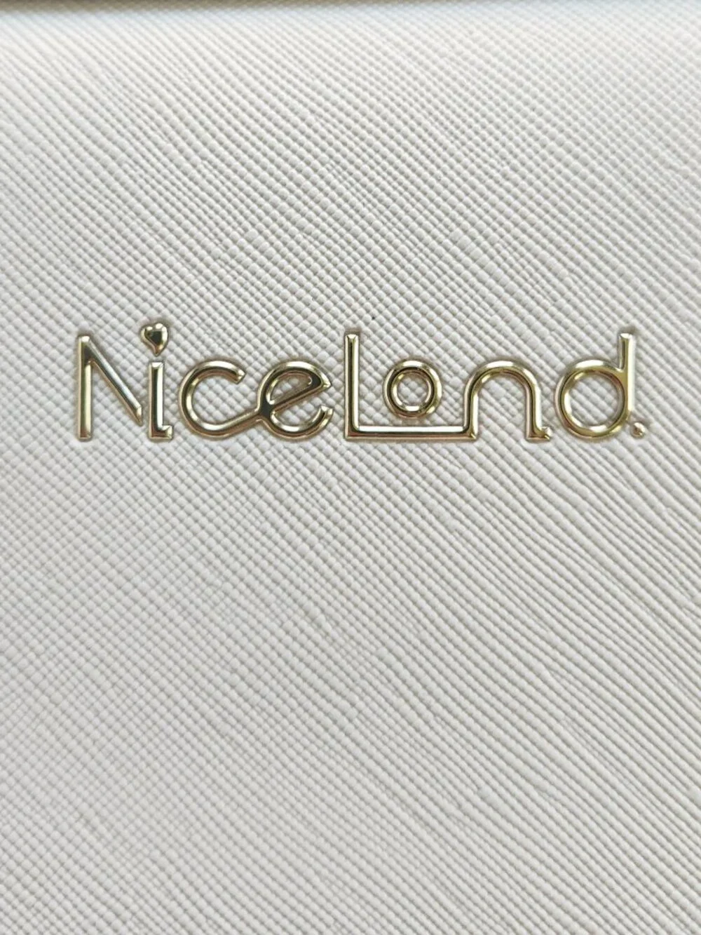 Niceland White Black Cosmetic Case Built-in LED Mirror